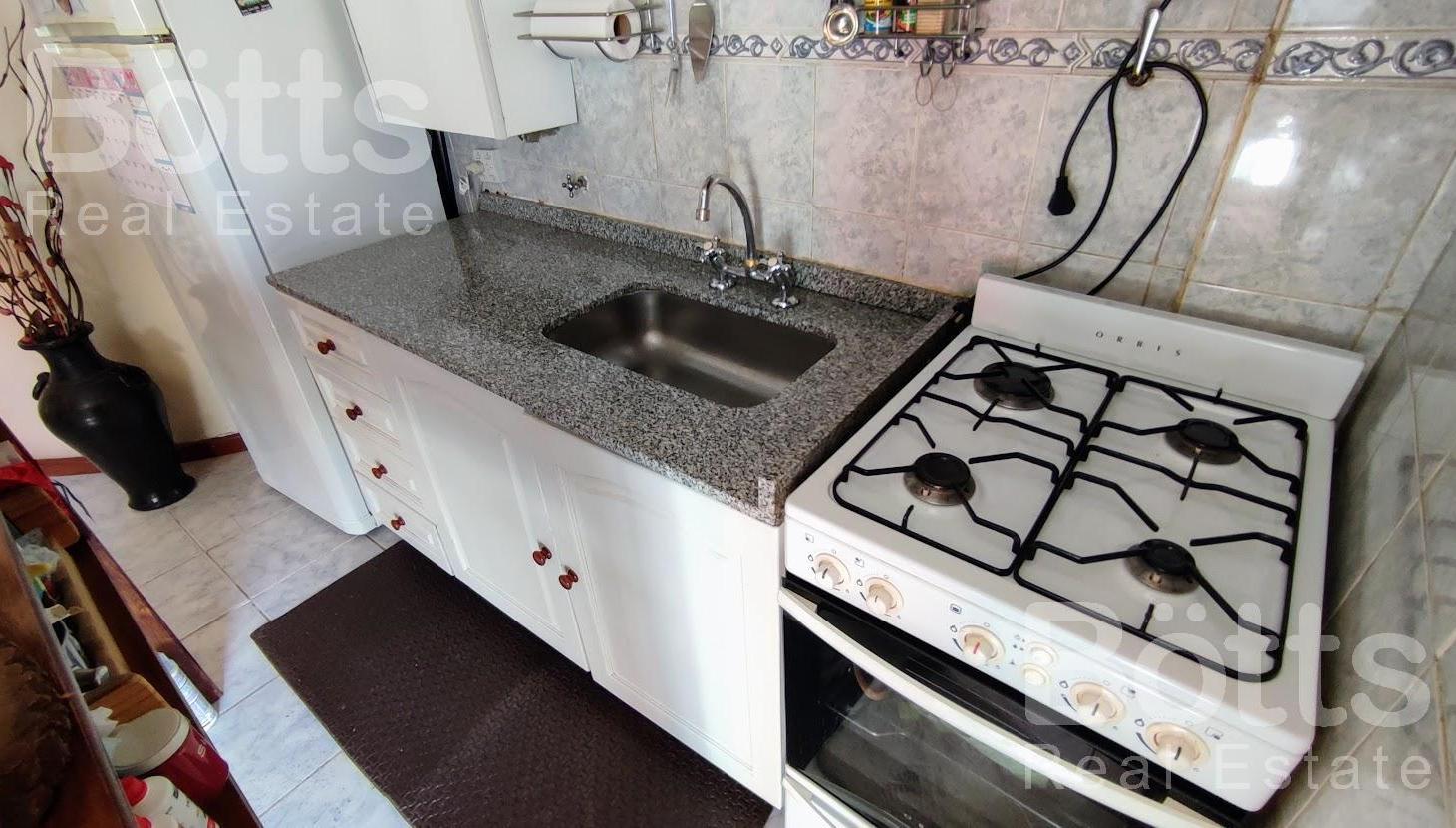 Foto de Depto de 3 amb en piso alto con 2 balcones, imagen 2