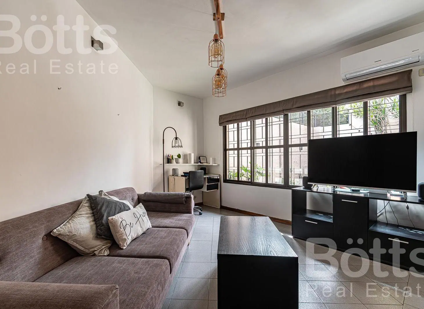 Casa 4 ambientes con cochera doble, quincho, terraza y SUM, en Ramos Mejía, Apto Crédito 3