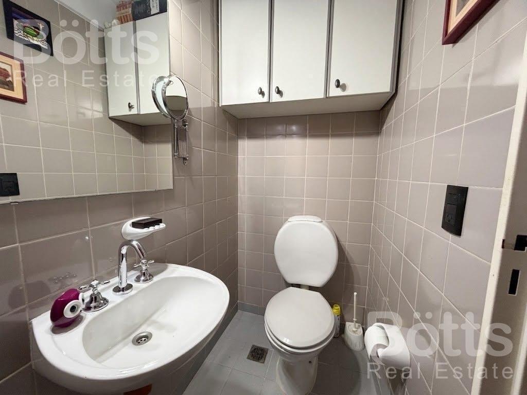 Impecable 3 Amb- Balcón-Cochera Fija-Apto Profesional-Piso Alto-Pura luz y conectividad