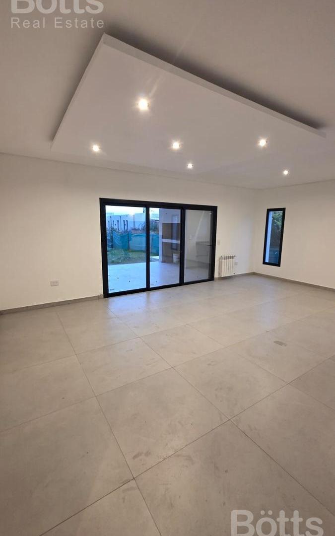 Casa en Pilar