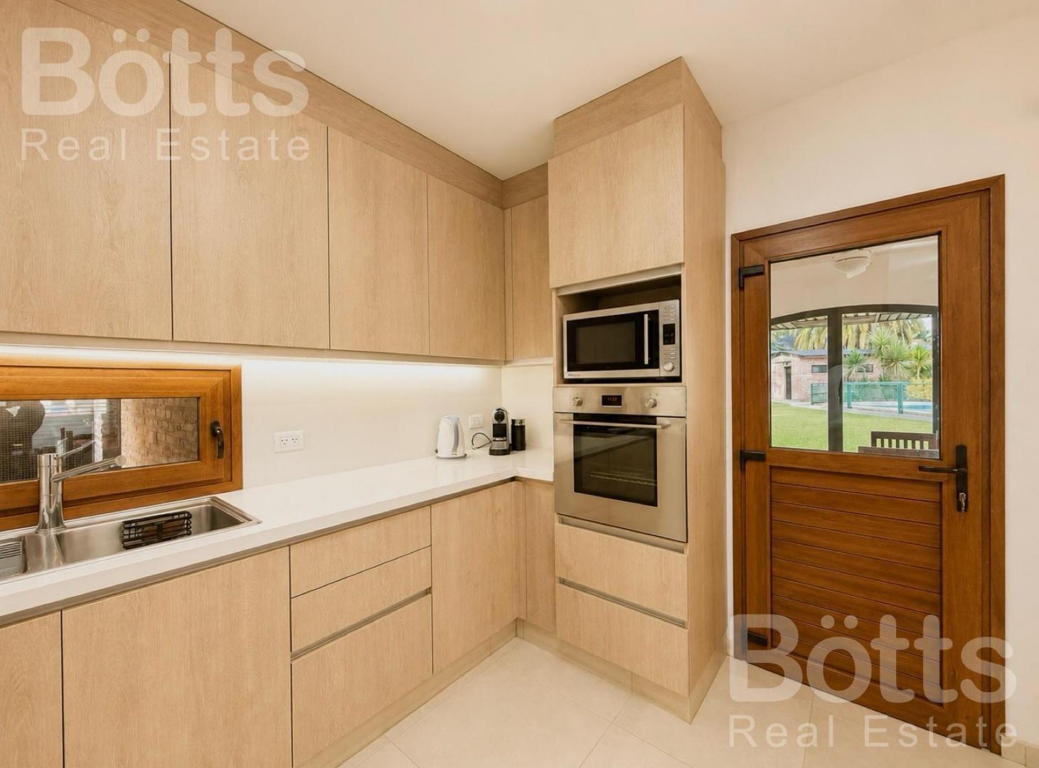 Foto de Casa en Venta en Country Banco Provincia, imagen 3