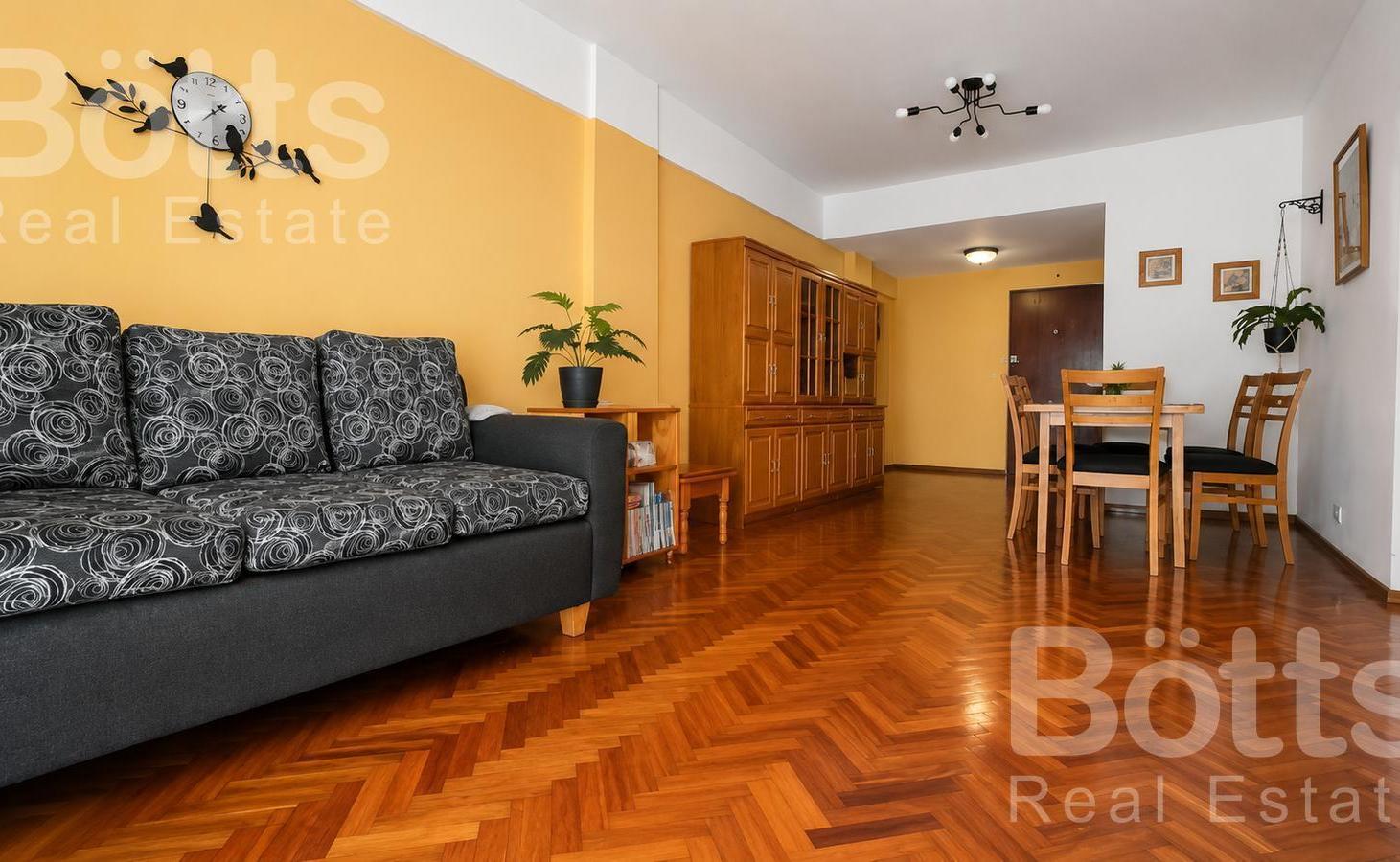Foto de Semipiso 4 Ambientes con Cochera, Balcón y Cocina y baños Reciclados |, imagen 1
