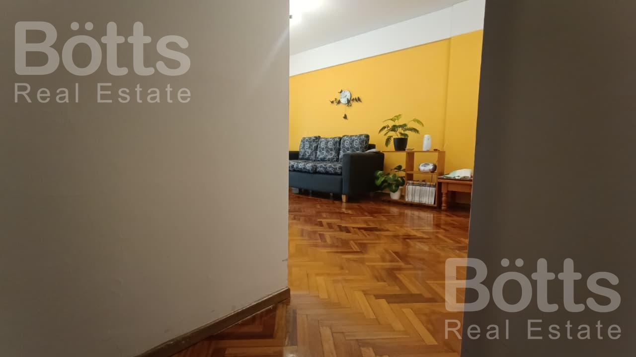 Foto de Semipiso 4 Ambientes con Cochera, Balcón y Cocina y baños Reciclados |, imagen 1