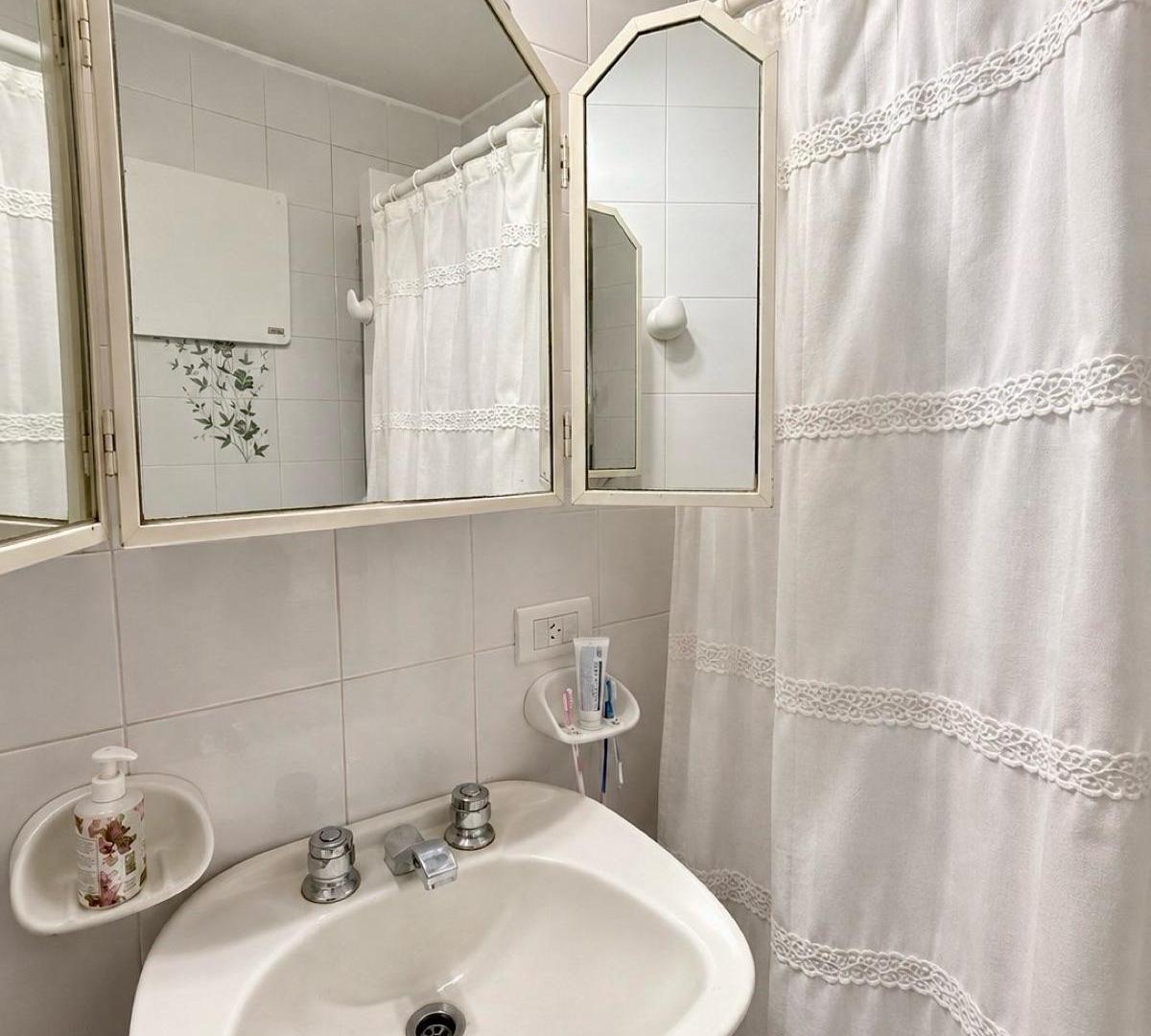 Foto de Casa en Venta en Country Banco Provincia con fondo al arroyo, imagen 4