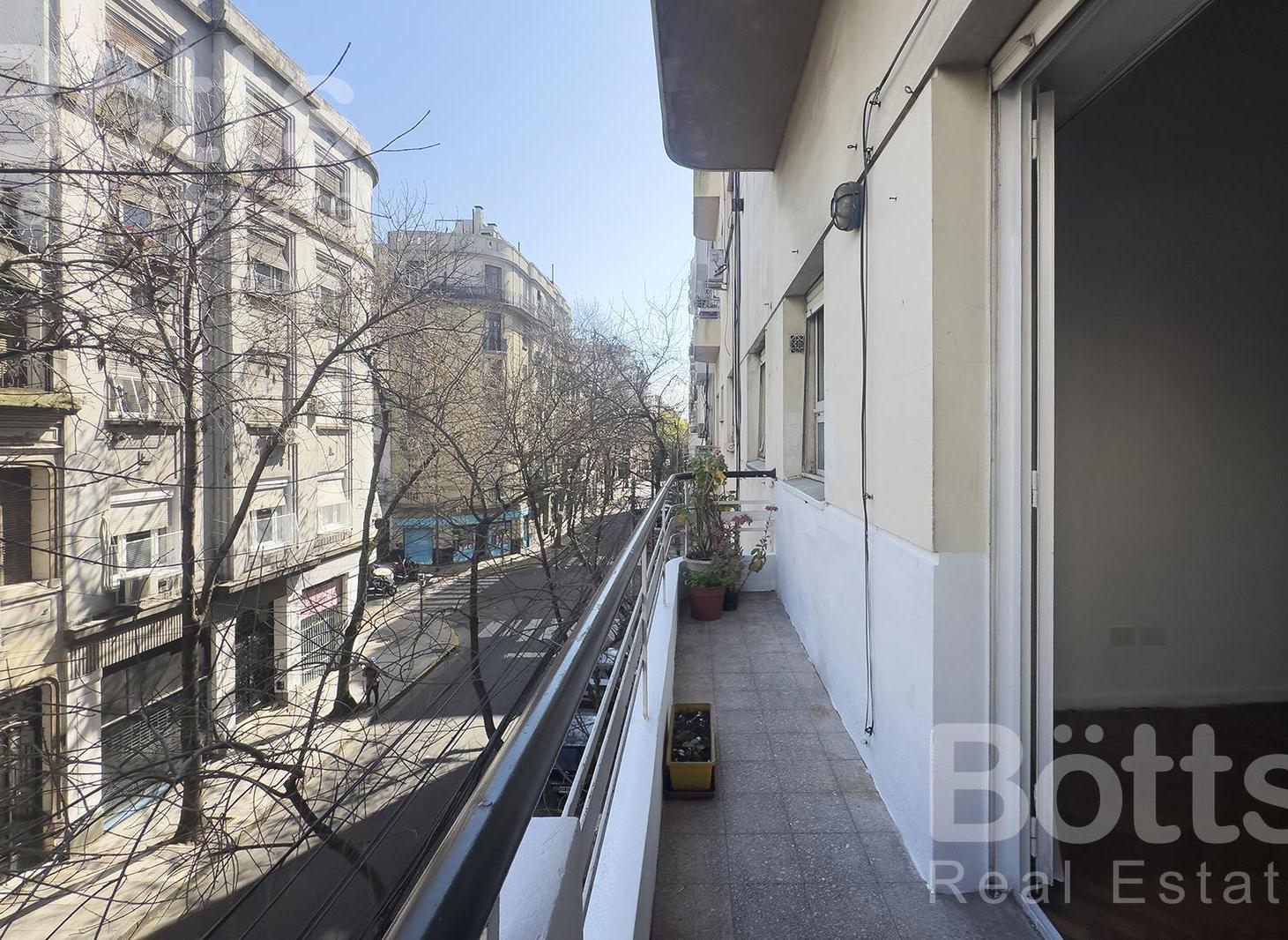 Foto de VENTA DEPARTAMENTO 3 AMBIENTES CON BALCON BALVANERA, imagen 3