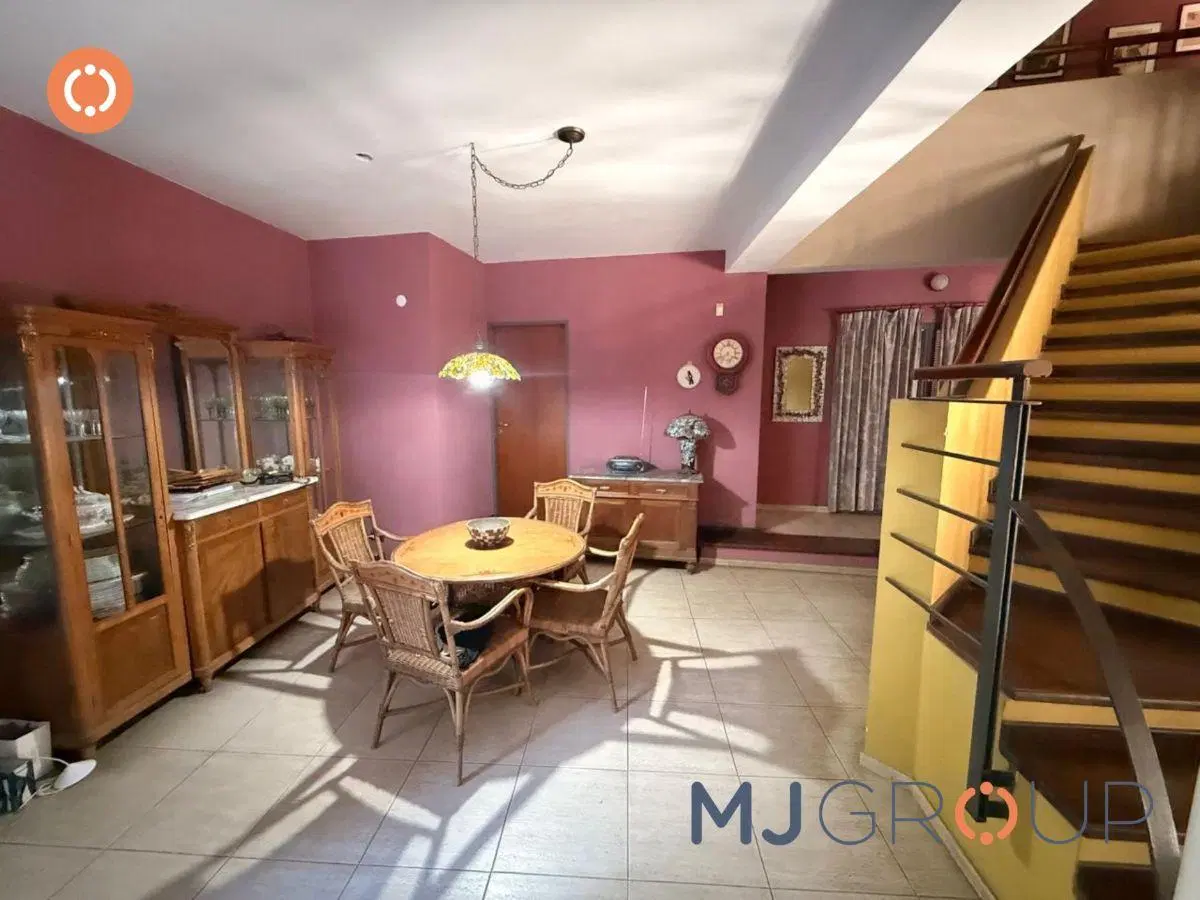 Alquiler casa en housing con 4 dormitorios + pileta 2