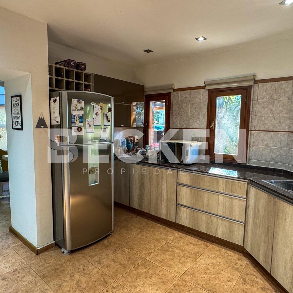 Casa en Venta Lomas de La Carolina Dorm. en Planta Baja 4