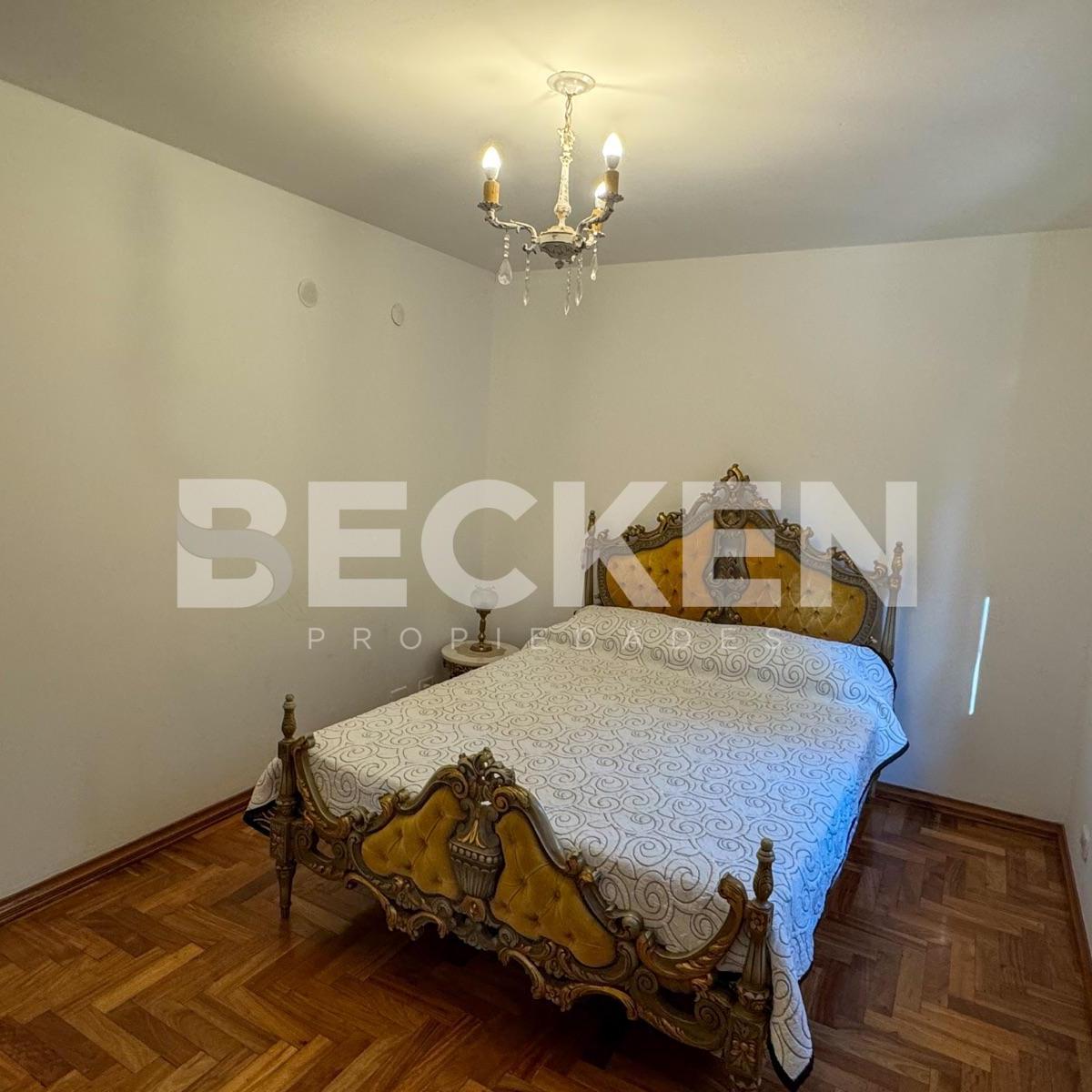Casa en Venta Lomas de La Carolina Dorm. en Planta Baja 5