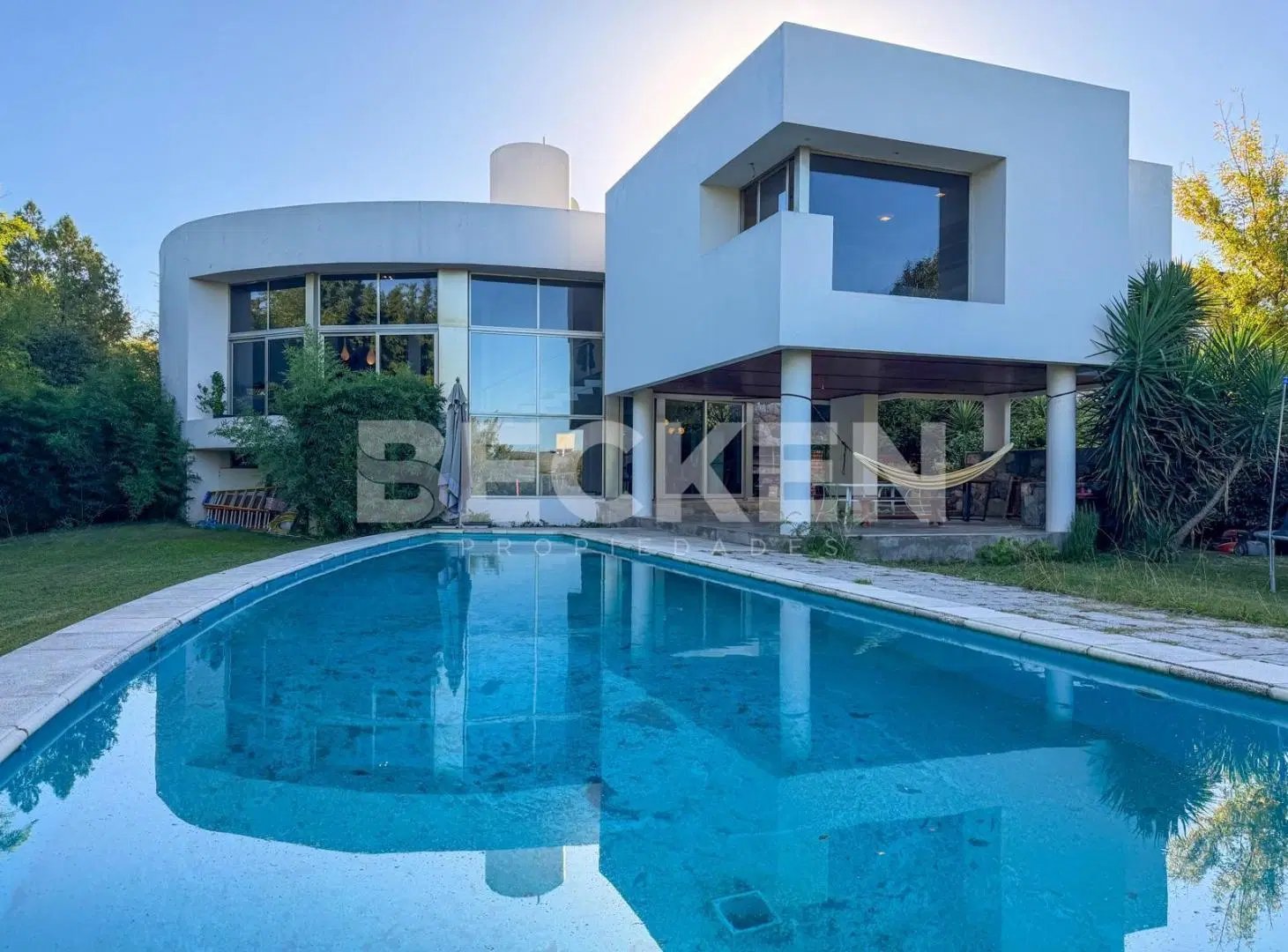 casa en venta Lomas de la Carolina 1