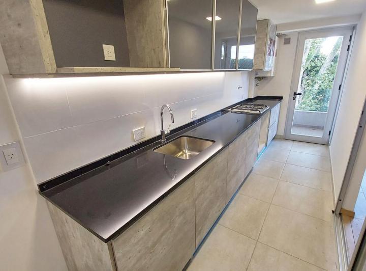 Venta Depto. Premium 2 dormitorios con balcón. Amenities. Refinerías. 3