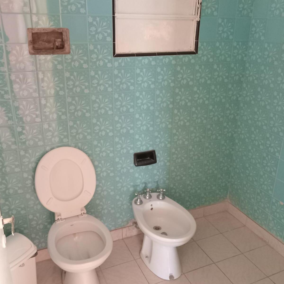 Casa de 3 Dorm. en Barrio Patricios 1