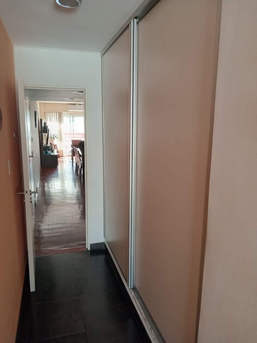Semipiso de 2 Dorm. con 2 Cocheras en Av Colón 635 2