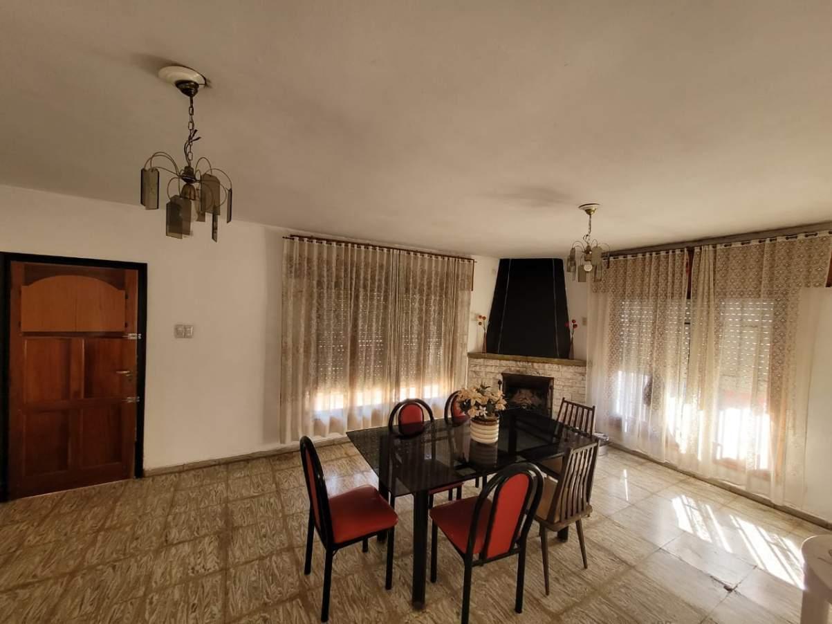 Foto de CASA CON DEPTO EN VILLA AZALAIZ, imagen 1
