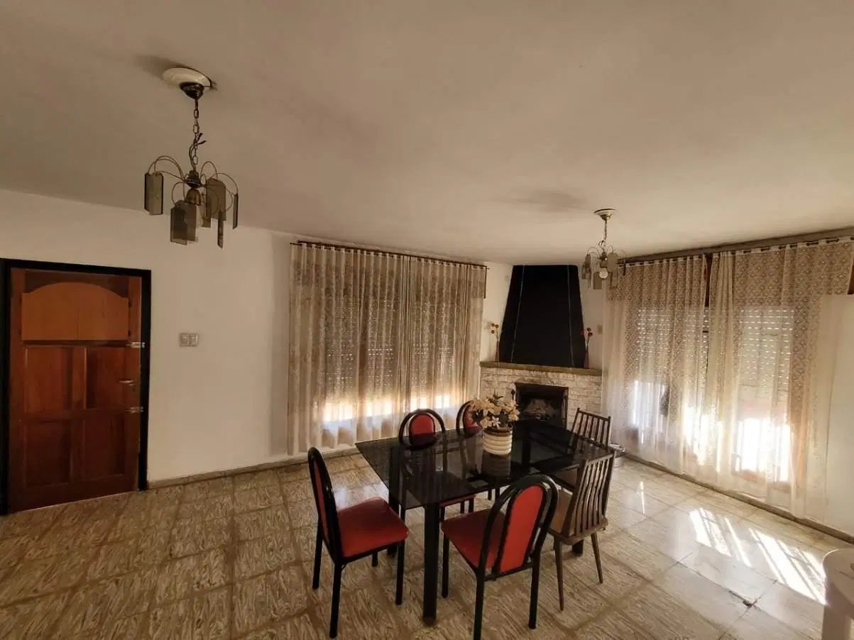 CASA CON DEPTO EN VILLA AZALAIZ 1
