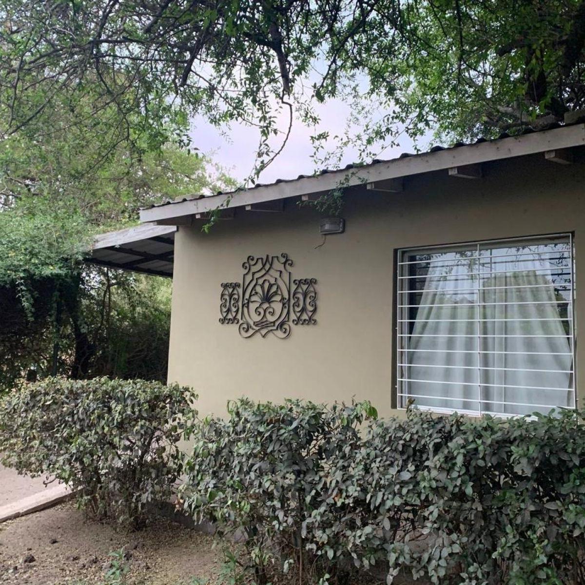 Venta en Villa Allende Golf! Dos Casas en Una! 4
