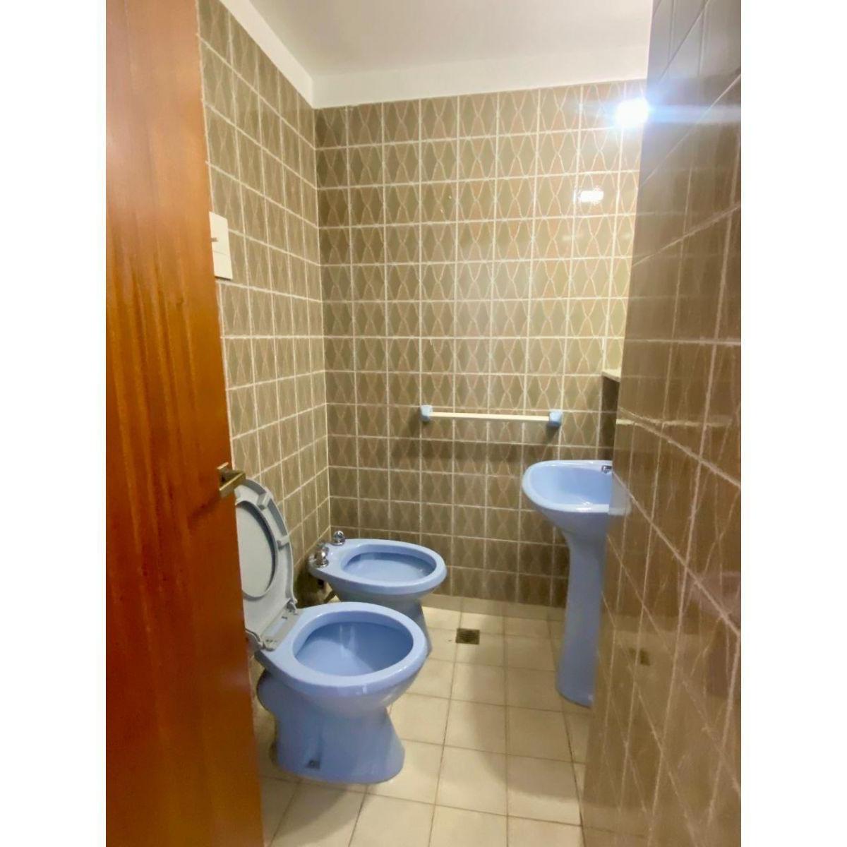 Venta Depto en Zona Centro 2 Dorm + Dependencia + 2 Patios 5