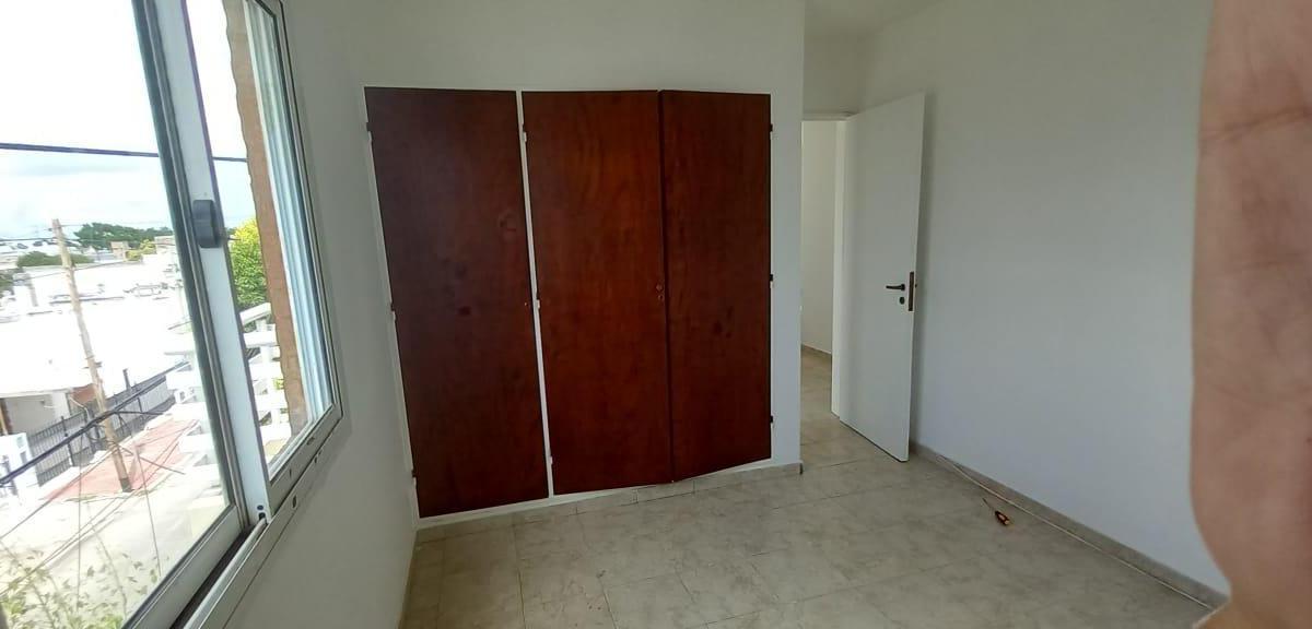 Venta Depto 2 Dorm + Escritorio. " Barrio Lomas de San Martín" 4