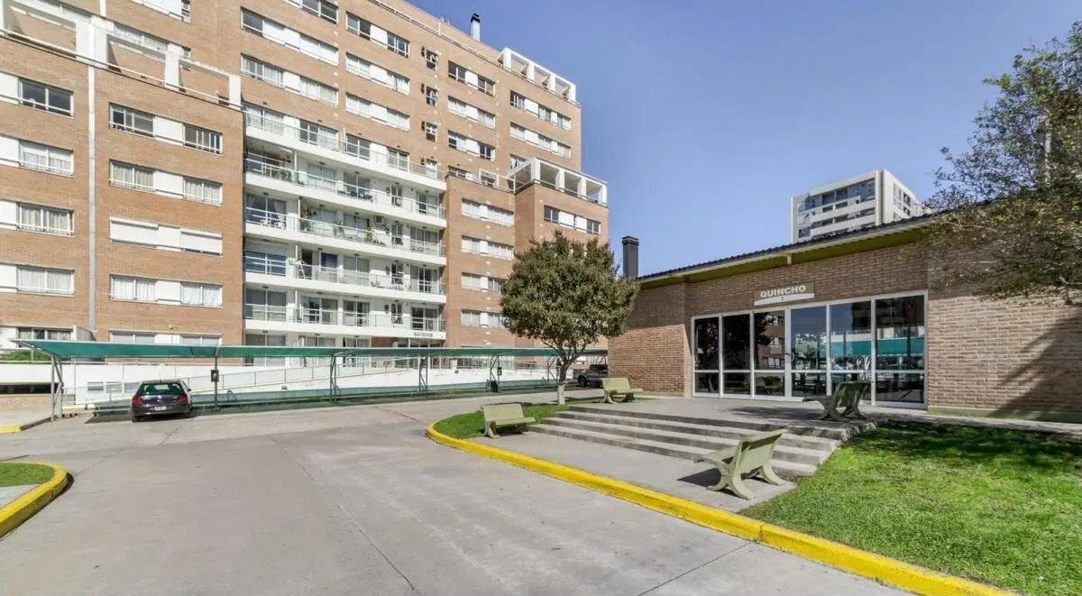 Alquilo depto 1 dormitorio AMOBLADO c/ cochera 3