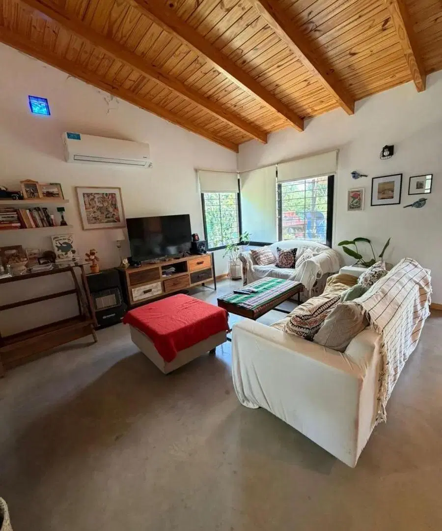 VENTA CASA  APTA CREDITO  EN UNQUILLO. UNA PLANTA 2