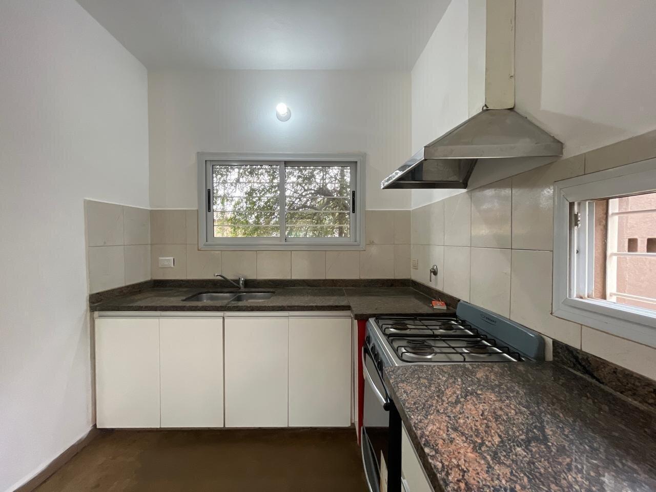 Foto de CASA A MTS DE ROTONDA UNQUILLO. EXCELENTE PROPIEDAD. 3 DORM, imagen 5