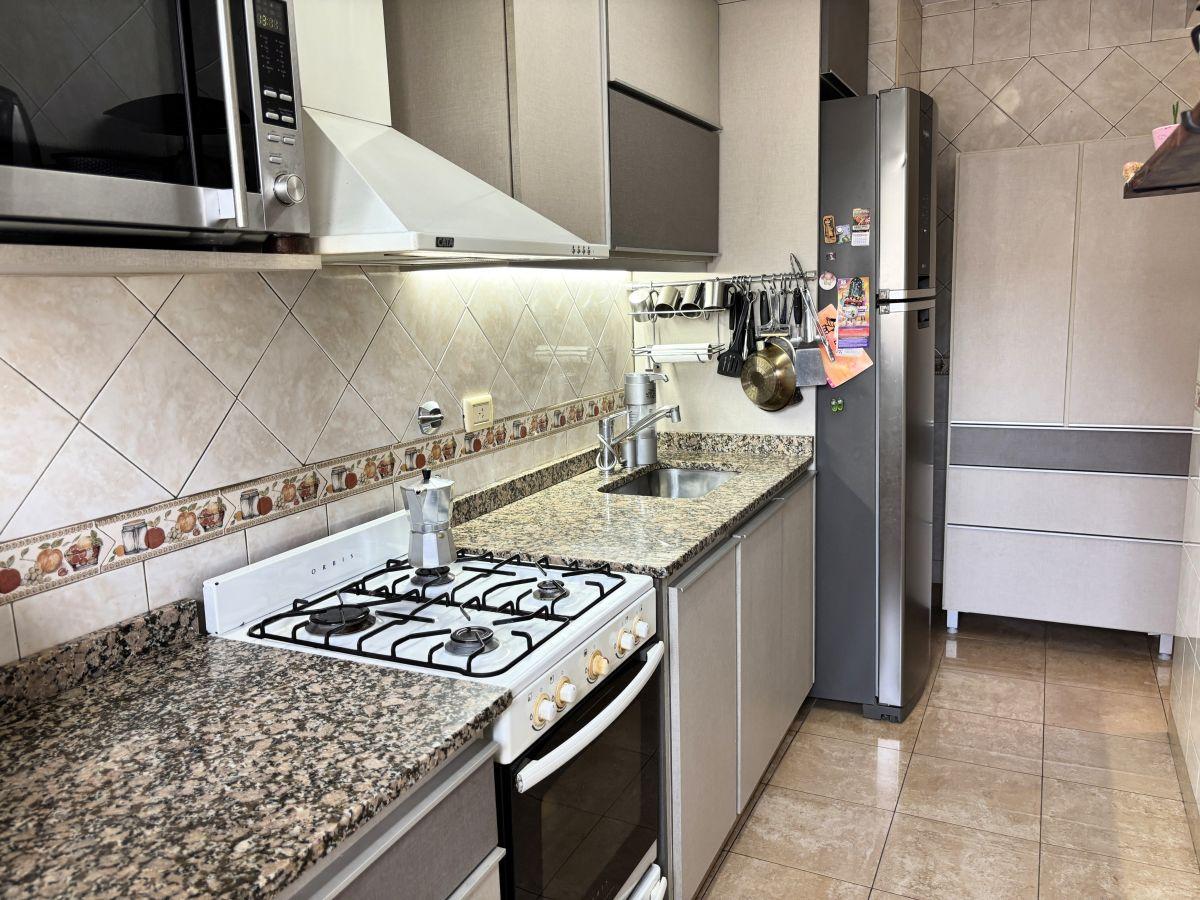 Foto de Semipiso 3 ambientes al frente con balcón y baulera. APTO CRÉDITO, imagen 5