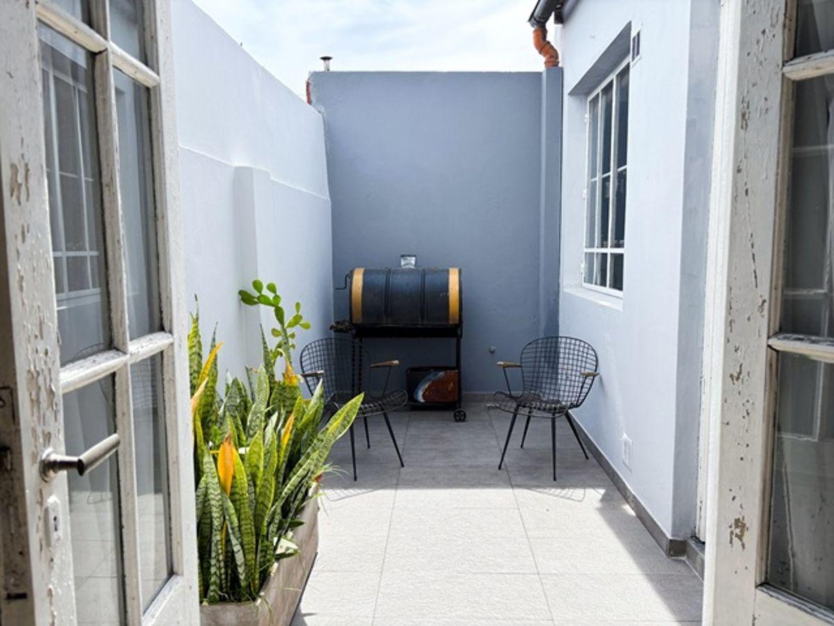 Foto de PH 2 AMBIENTES 81m2. PLANTA BAJA CON PATIOS. APTO CRÉDITO., imagen 1
