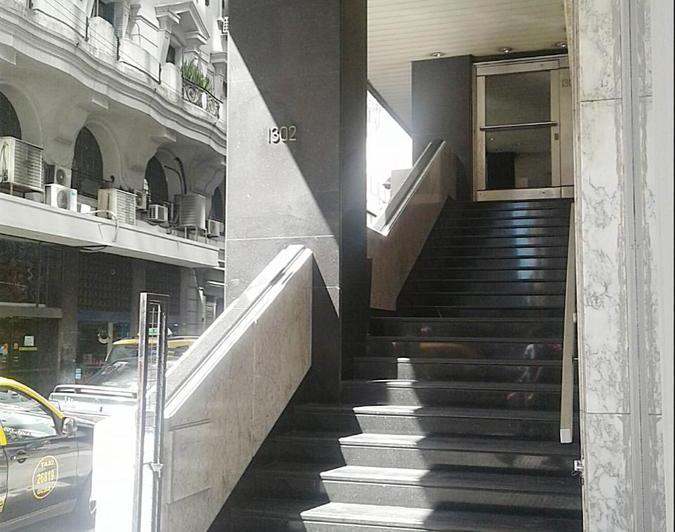 Oficina a la venta en  Tribunales 5