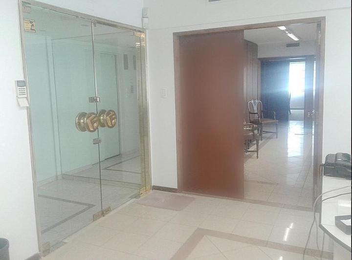 Oficina a la venta en  Tribunales 2