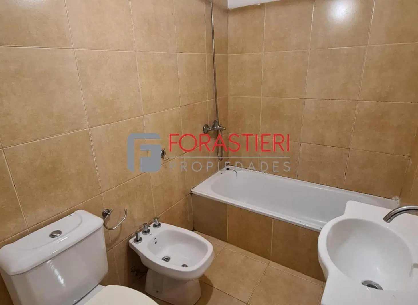 Departamento de 3 ambientes en Victoria 5