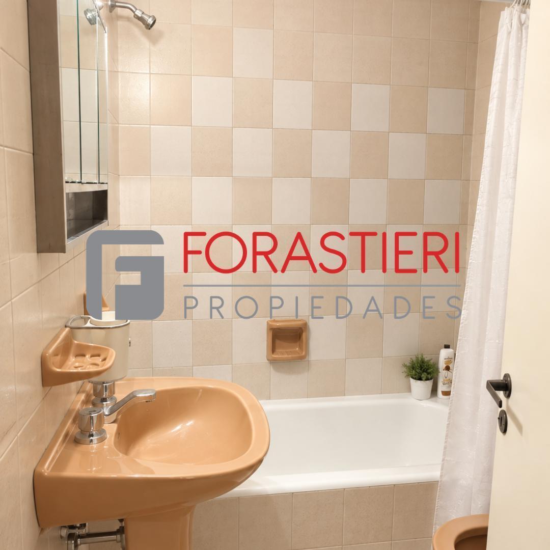 Foto de Departamento de dos ambientes en venta Villa Urquiza, imagen 3