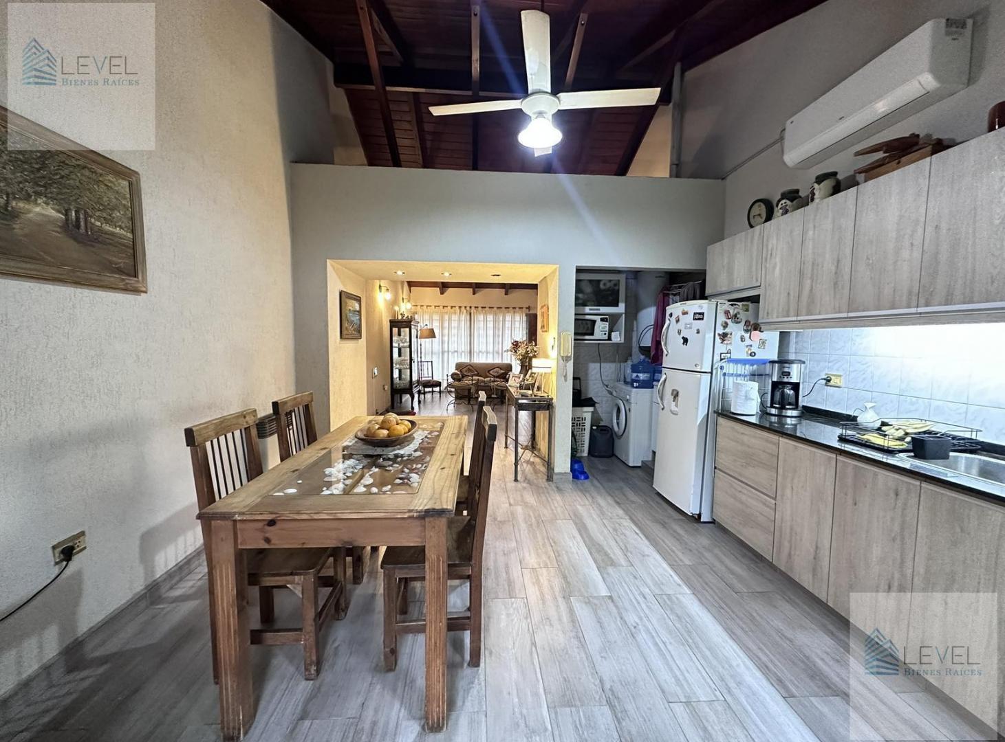 Foto de CASA EN VENTA | 3 DORMITORIOS + QUINCHO + PILETA | BARRIO SAN SALVADOR, imagen 5