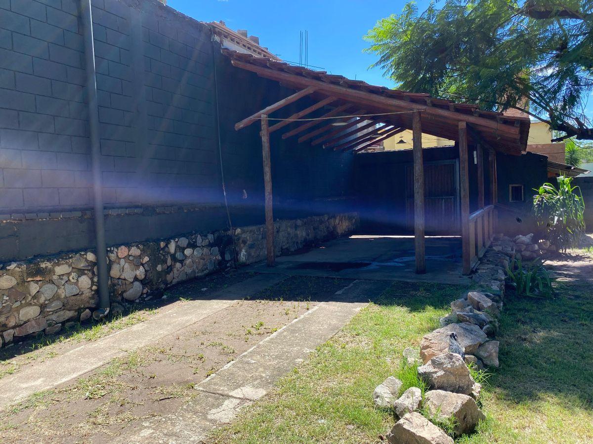 R Rojas al 8000 a mts Deposito con cocina baño Qcho - Ideal Lavadero autos , Vivero - $500.000