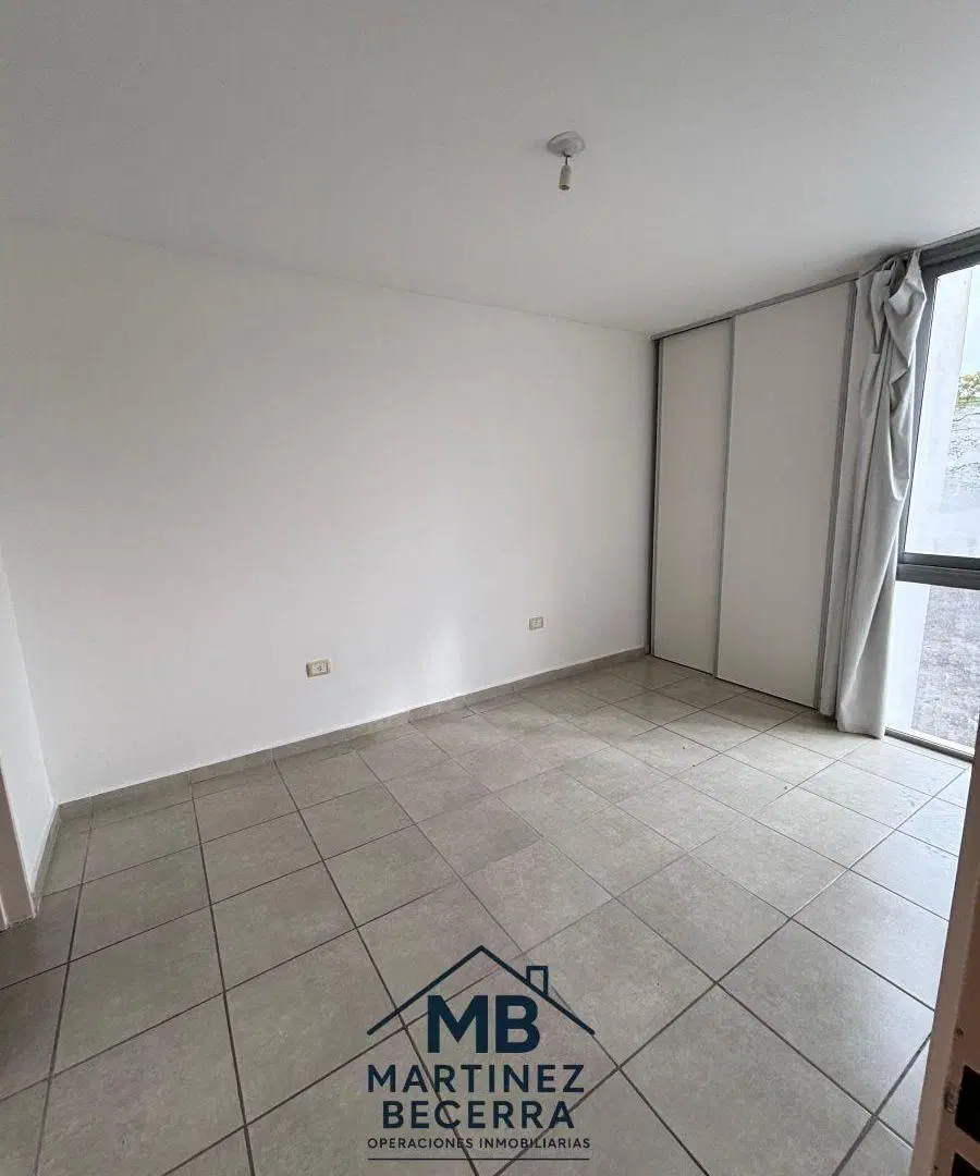 Dpto en Venta - B° Alta Cba. - Recibe Vehículo - $ Usd 45.000 1