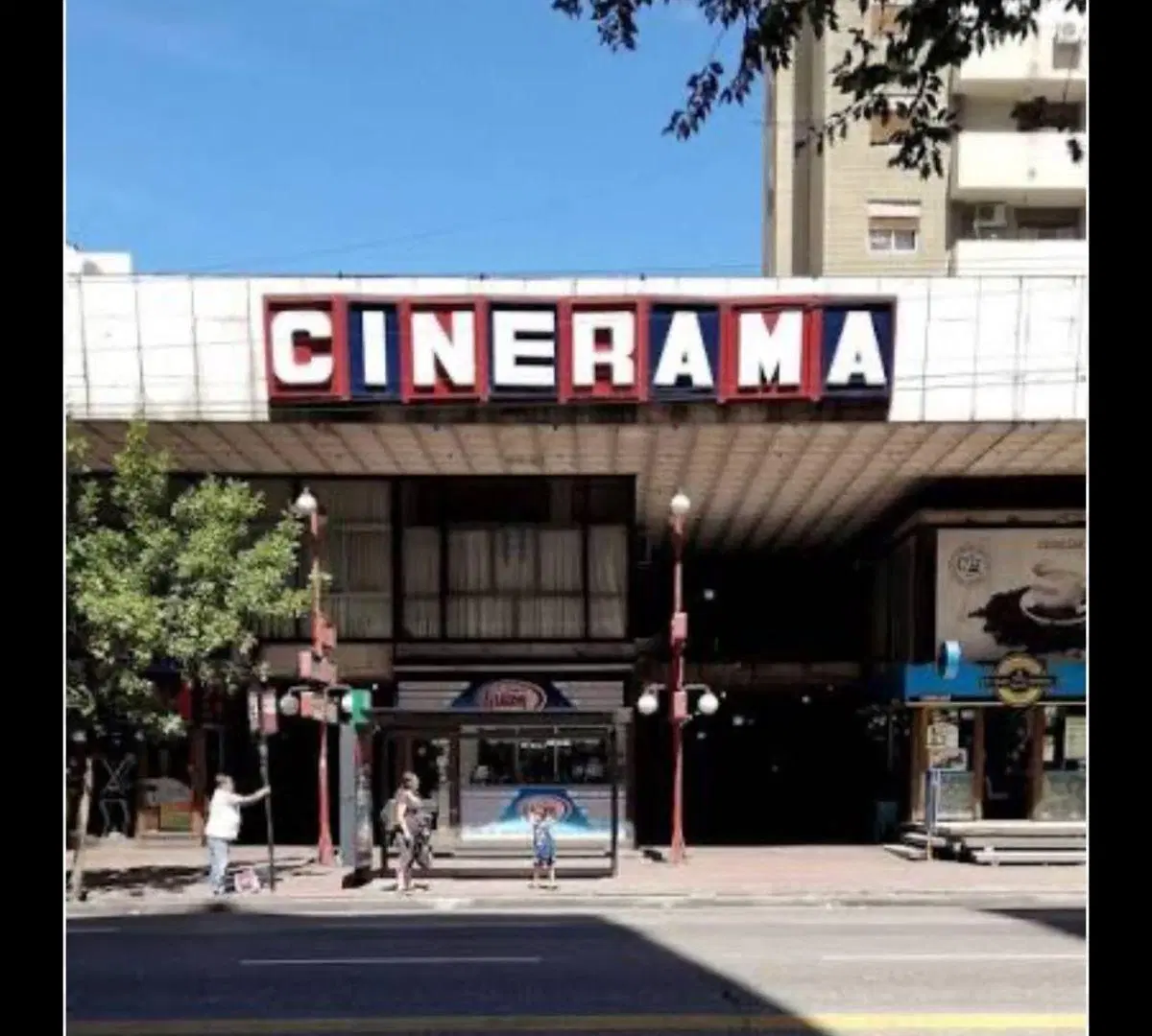 ¡ALQUILÁ TU LOCAL EN GALERÍA CINERAMA! | Excelente ubicación sobre Av. Colón 335 5