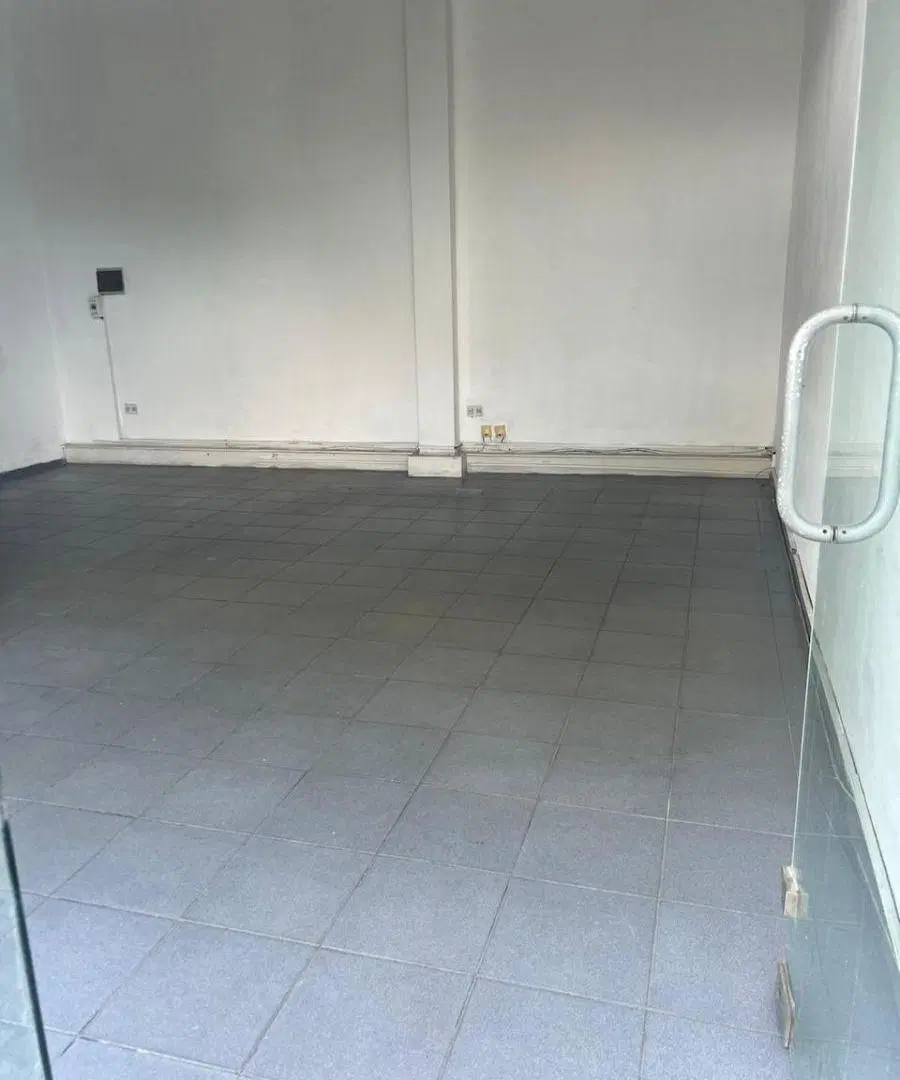 ¡OPORTUNIDAD ÚNICA PARA TU NEGOCIO! Local comercial en estacion de servicio 3