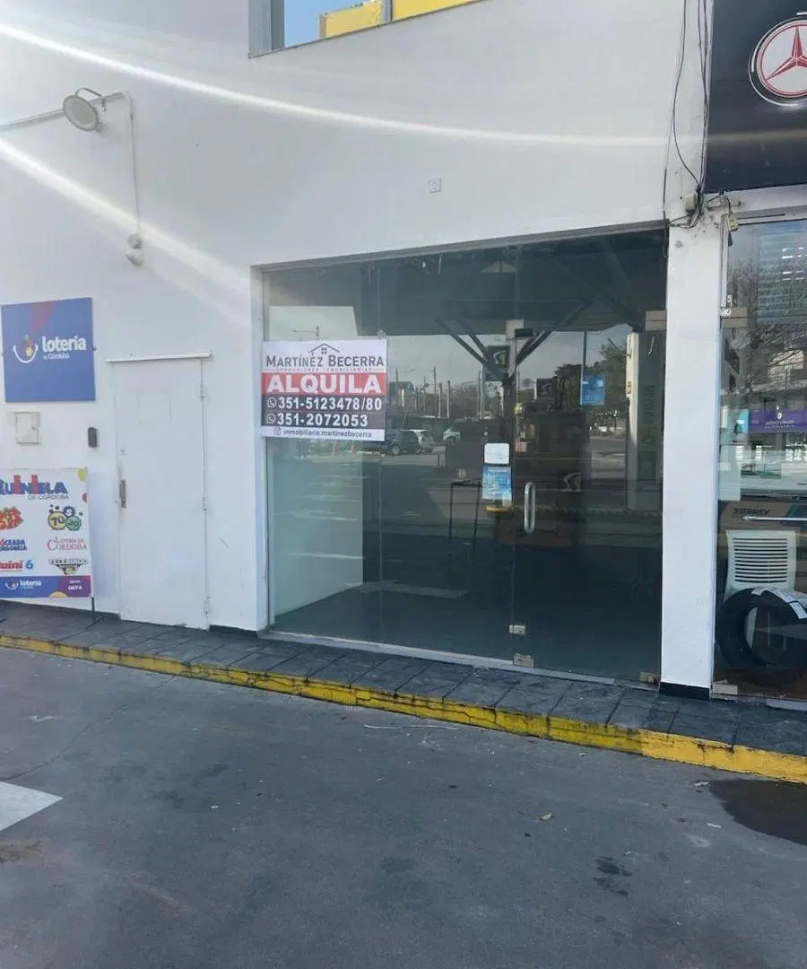 ¡OPORTUNIDAD ÚNICA PARA TU NEGOCIO! Local comercial en estacion de servicio 4