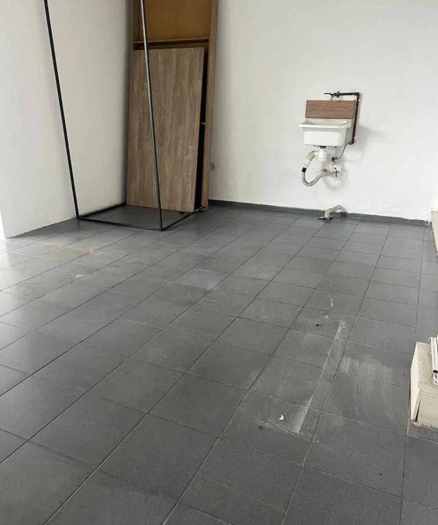 ¡OPORTUNIDAD ÚNICA PARA TU NEGOCIO! Local comercial en estacion de servicio 2