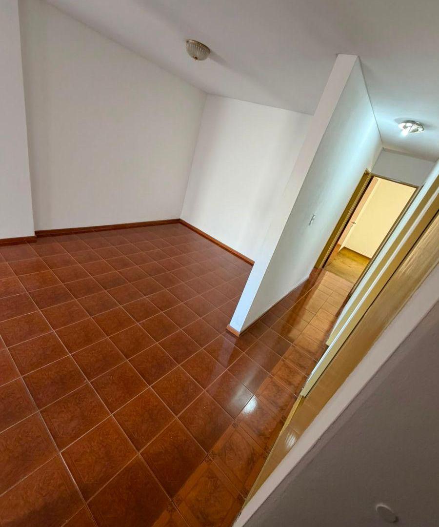 Foto de ¡Viví en pleno centro, dpto 2 Domr c/ Balcon y cochera propia!, imagen 1