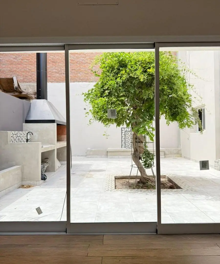 Casa de 3 dormitorios en Barrio Lourdes 8