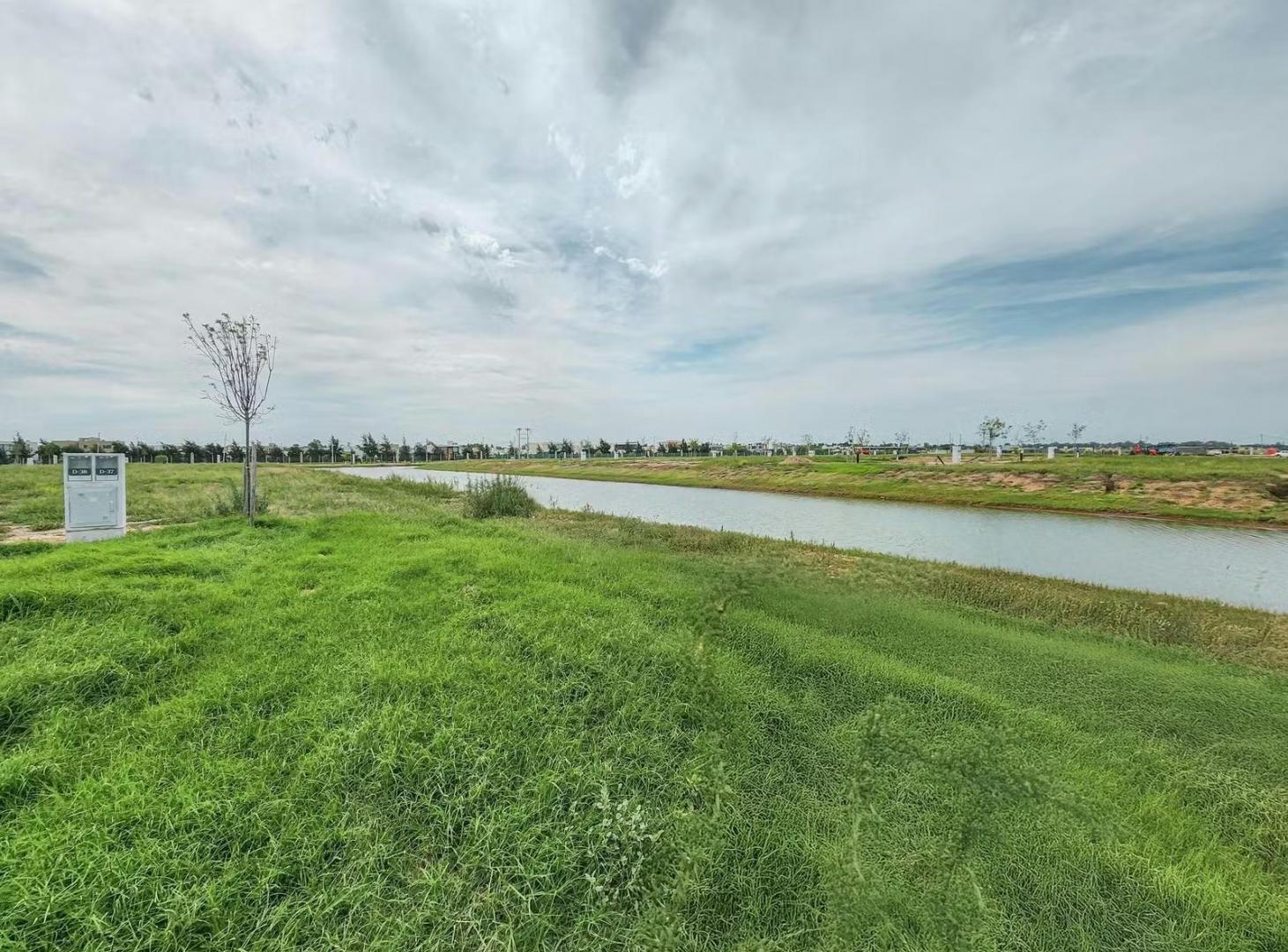 VENTA TERRENO - FUNES LAKES - 500 M2