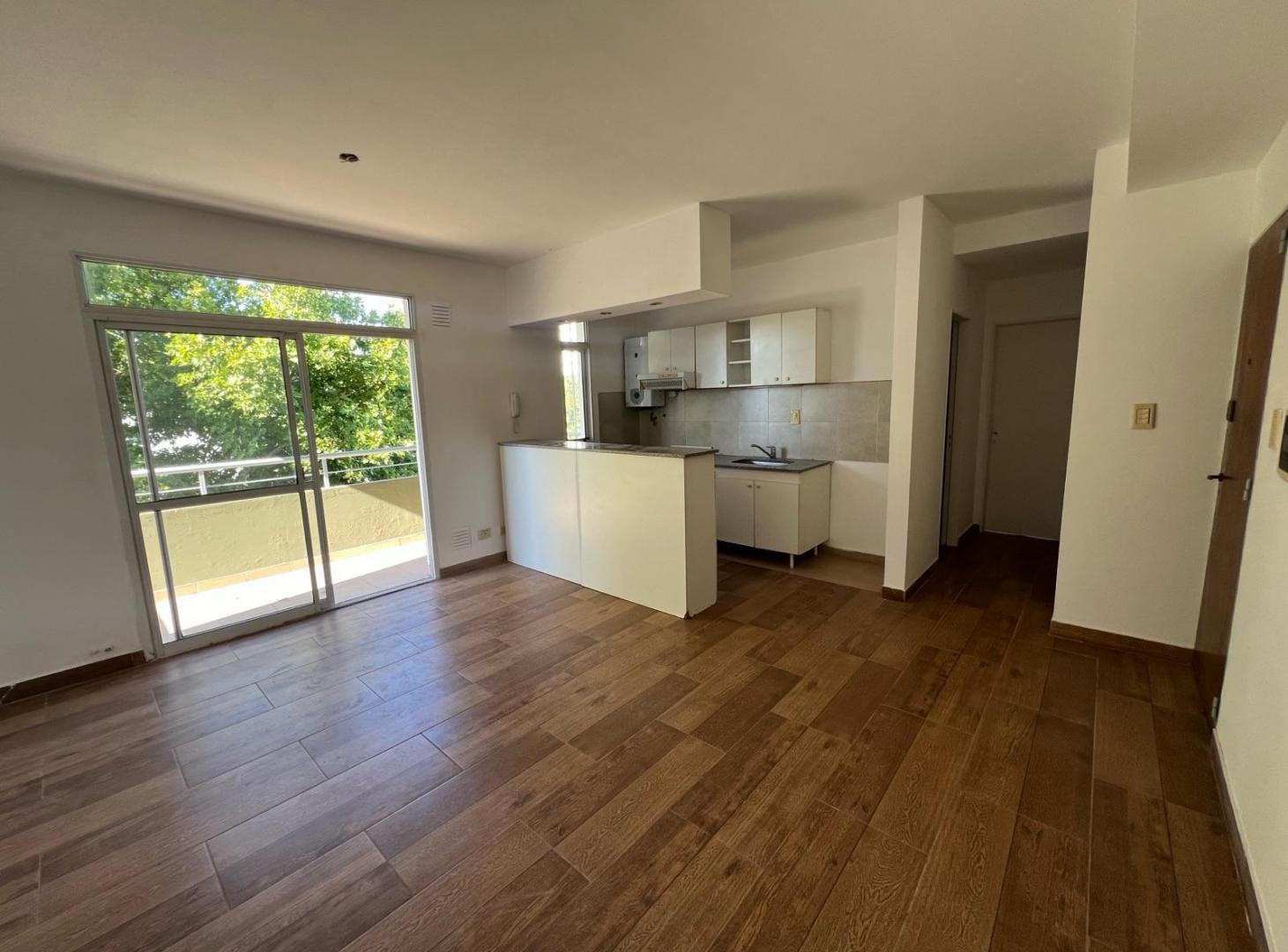 Foto de Venta Departamento 1 dormitorio con doble balcon, Echesortu., imagen 5