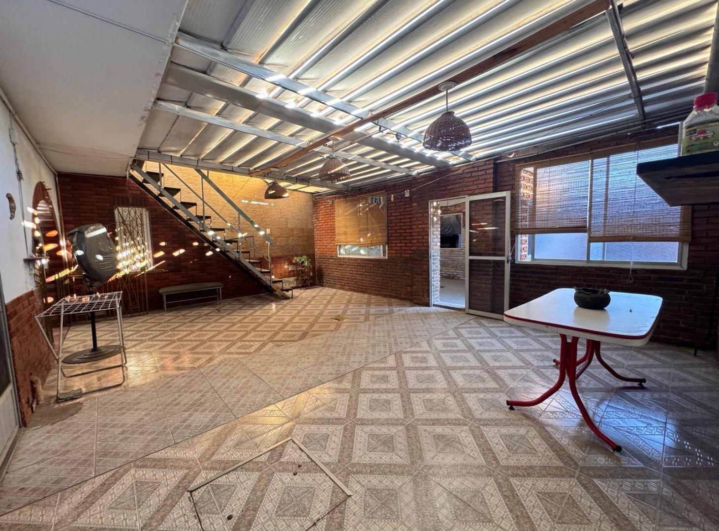 Foto de VENTA CASA DOBLE VIVIENDA/USO COMERCIAL ZONA SUR, imagen 3