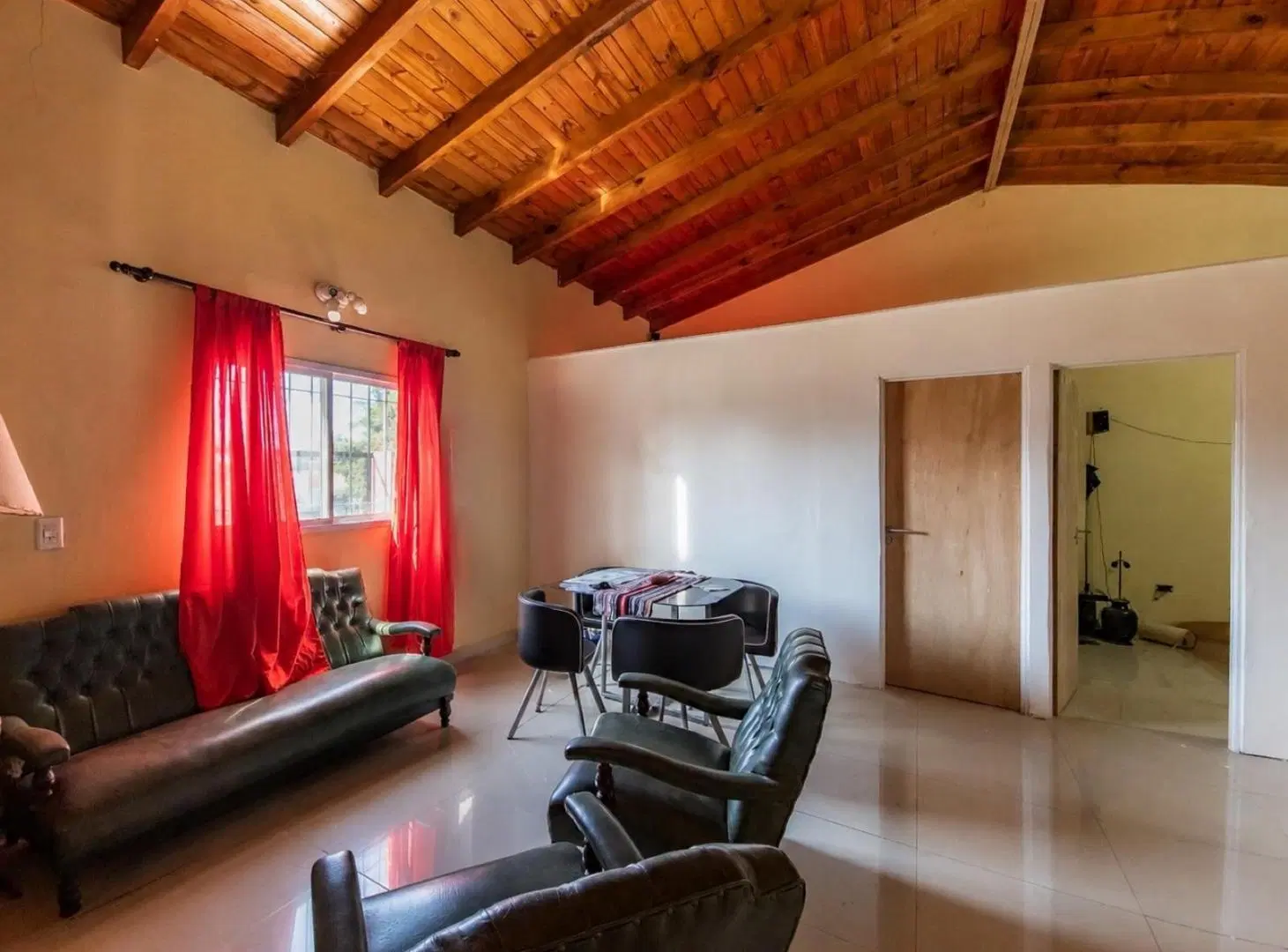 VENTA CASA 2 DORMITORIOS ROLDAN 2