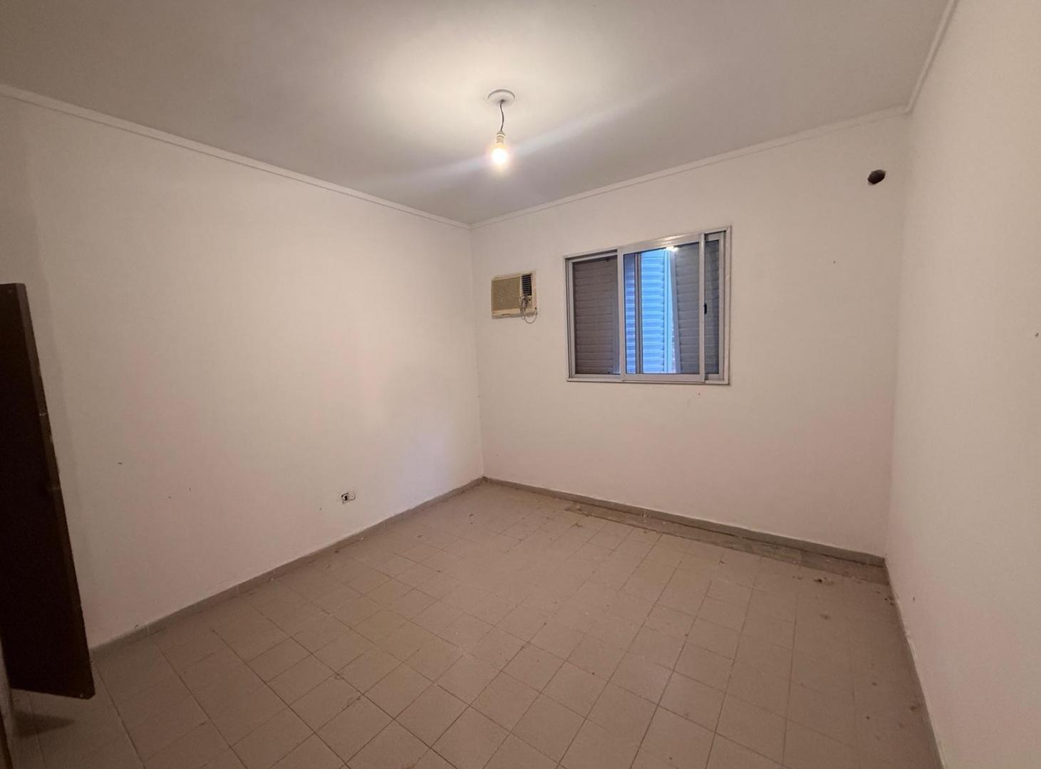 Foto de VENTA - Departamento planta baja, 2 dormitorios y cochera - Belgrano, imagen 2
