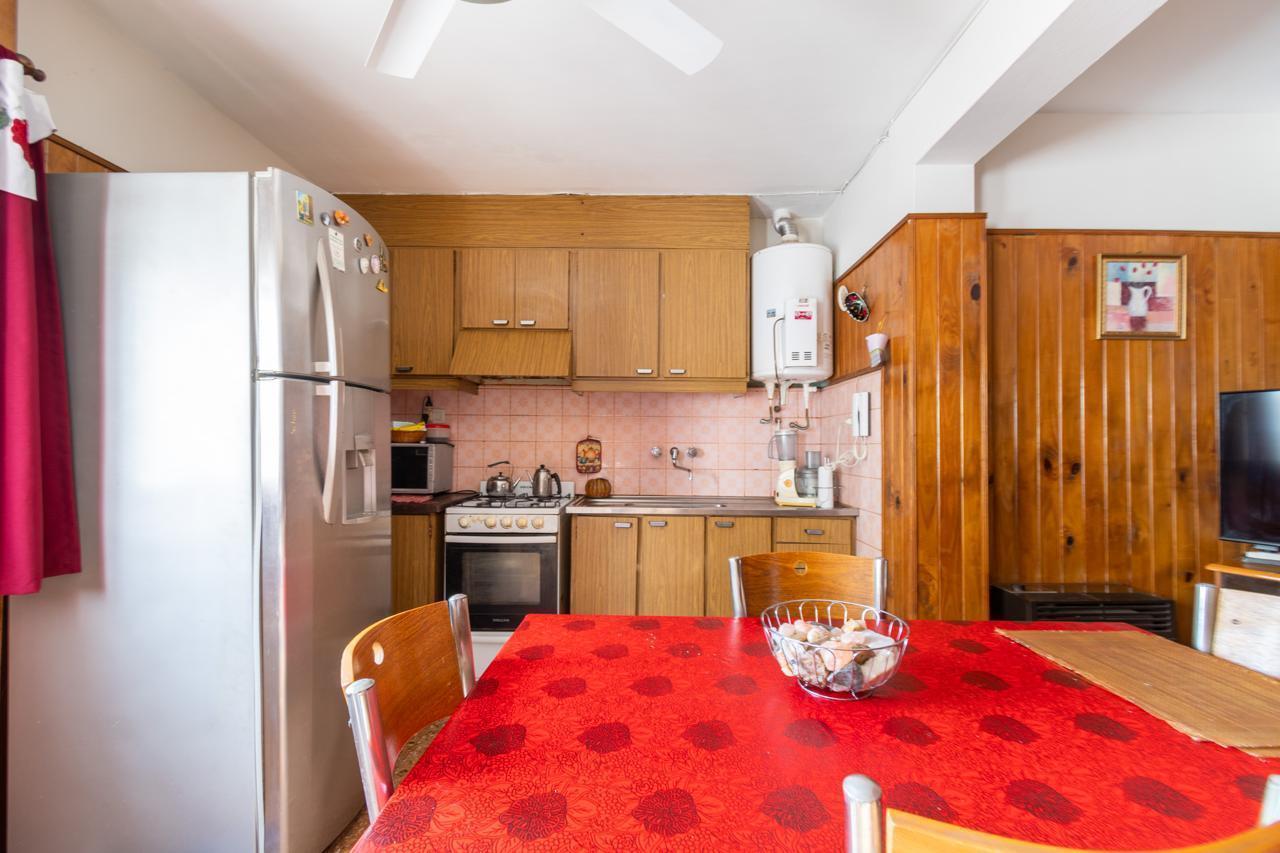 Foto de VENTA CASA 3 DORMITORIOS CON GALPON BARRIO BELLA VISTA, imagen 5