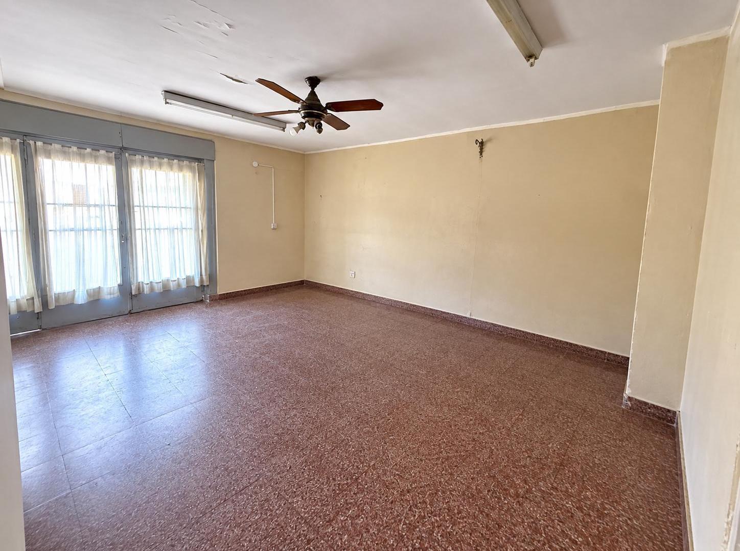 Foto de Casa desarrollada en dos plantas con local comercial en Belgrano, imagen 5