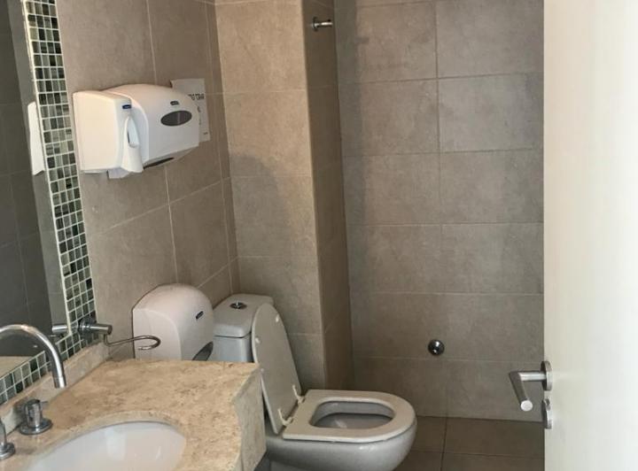 piso moderno para oficinas en venta. vista 4 puntos cardinales.   4
