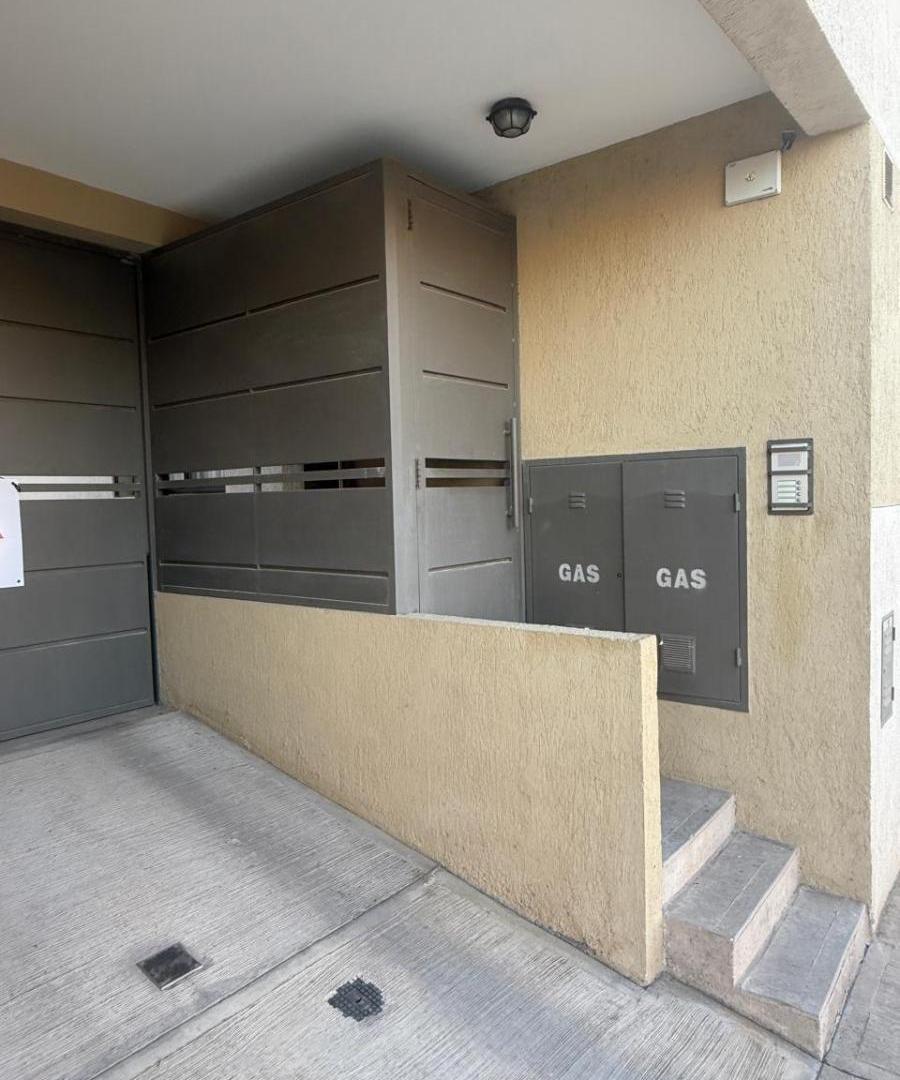 Foto de VENTA DUPLEX BARRIO ALTO MENDOZA, imagen 2