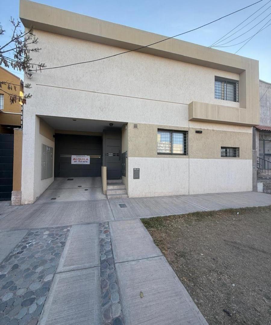 Foto de VENTA DUPLEX BARRIO ALTO MENDOZA, imagen 5