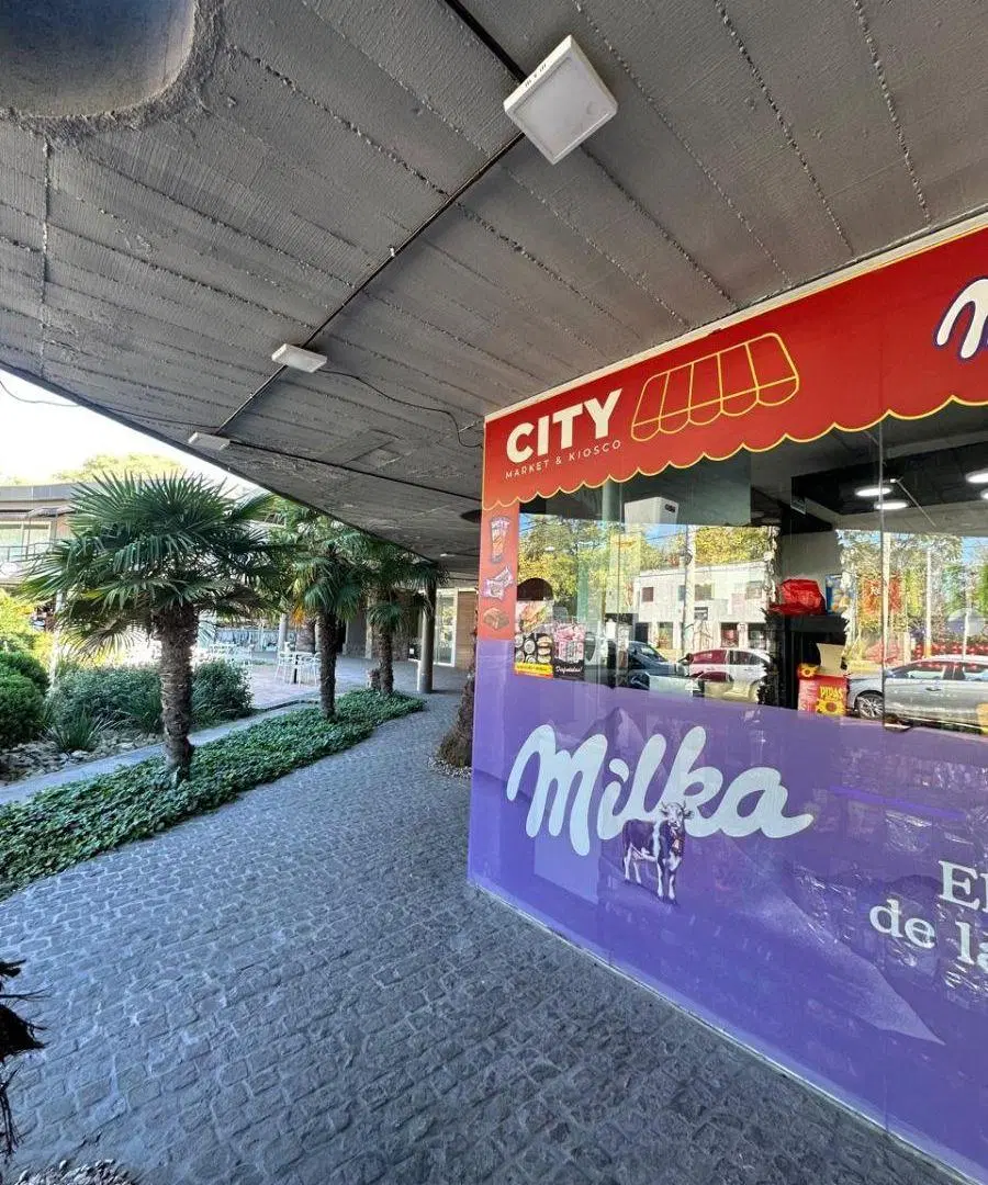 ALQUILER LOCAL COMERCIAL CHACRAS DE CORIA 3